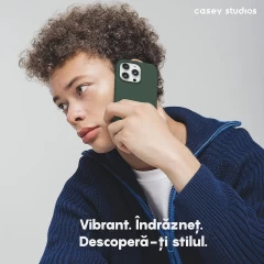 Husa iPhone 15 Casey Studios Premium Soft Silicone Webster Green
